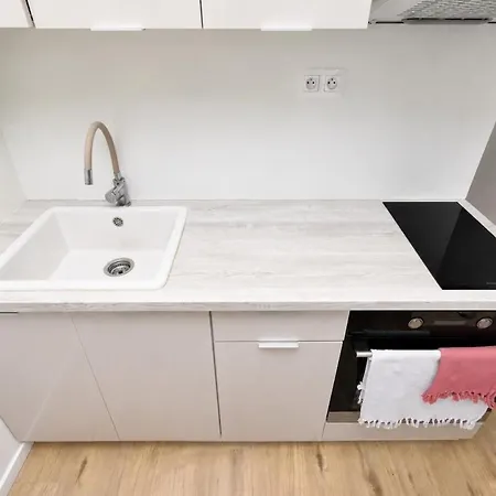Apartment Modern In Petrzalka With Parking And Wi-fi *