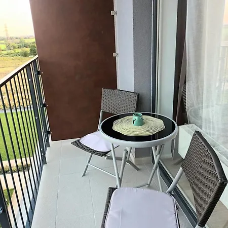 Apartment Modern In Petrzalka With Parking And Wi-fi *