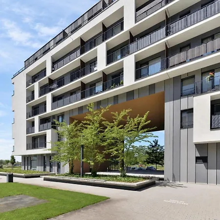 Modern In Petrzalka With Parking And Wi-fi Appartamento